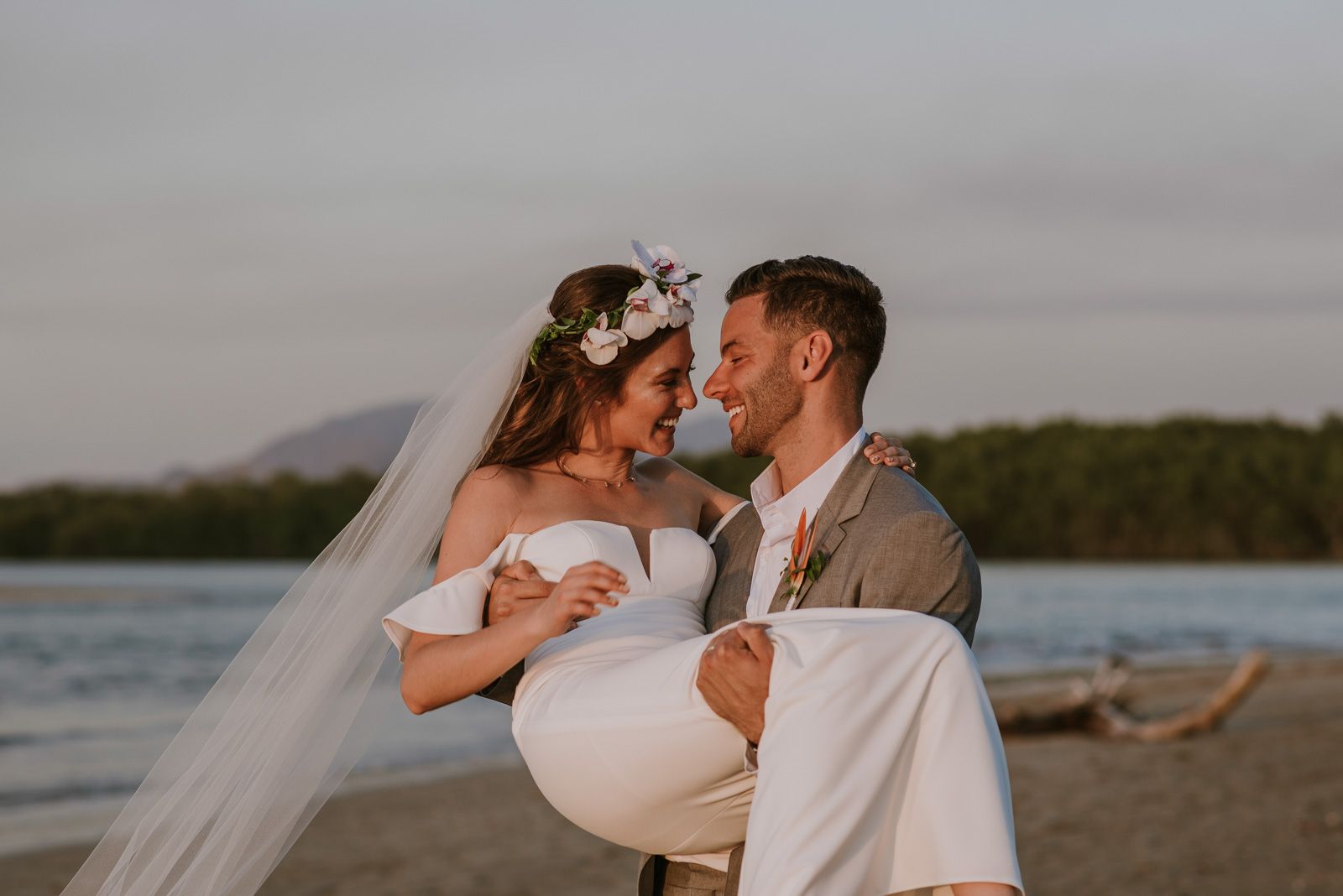 Pangas Beach Club wedding