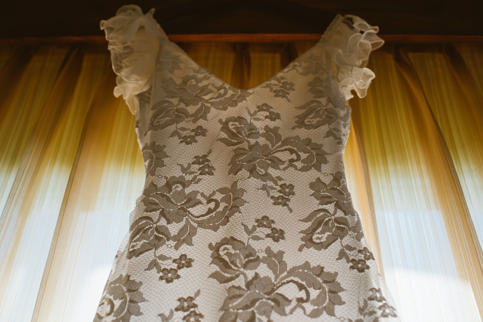 primer plano del vestido de novia