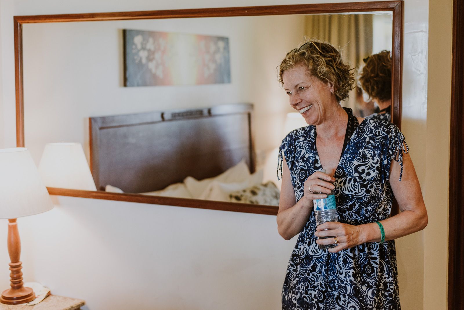 madre de la novia sonriendo